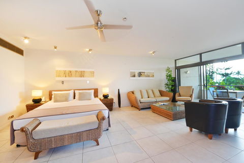 Club Tropical Resort - Official Onsite Reception & Check In - Accommodation Perth 32