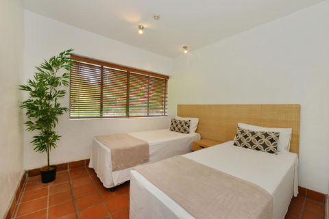 Club Tropical Resort - Official Onsite Reception & Check In - Accommodation Perth 42