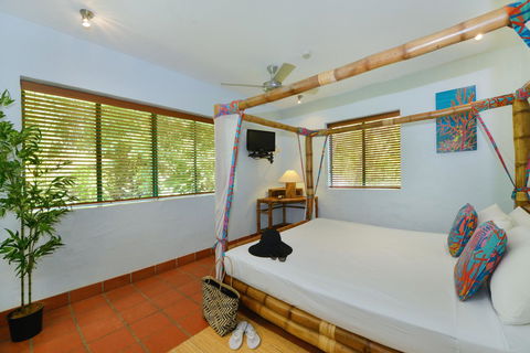 Club Tropical Resort - Official Onsite Reception & Check In - Accommodation Perth 41