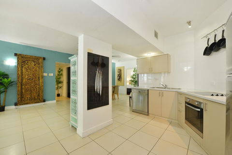Club Tropical Resort - Official Onsite Reception & Check In - Accommodation Perth 29