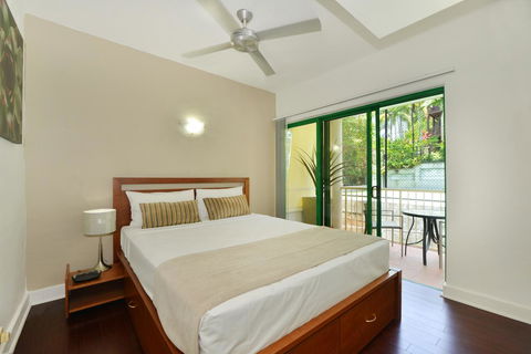 Club Tropical Resort - Official Onsite Reception & Check In - Accommodation Perth 7