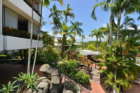 Club Tropical Resort - Official Onsite Reception & Check In - Accommodation Perth 26