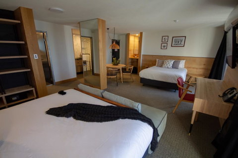 The Island Gold Coast - Accommodation Perth 10
