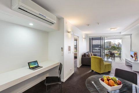 Code Apartments - Perth Resorts 41