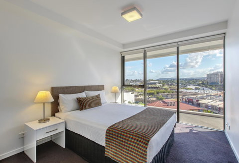 Code Apartments - Perth Resorts 4