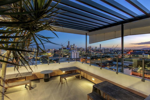 Code Apartments - Perth Resorts 2
