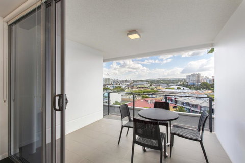 Code Apartments - Perth Resorts 39