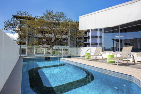Code Apartments - Perth Resorts 11