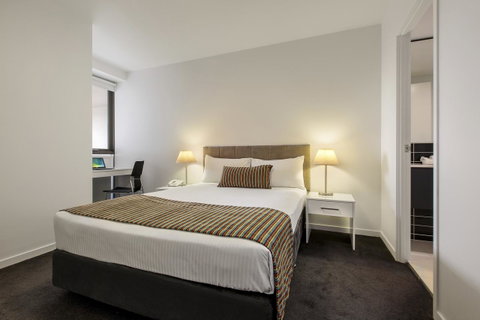 Code Apartments - Perth Resorts 9
