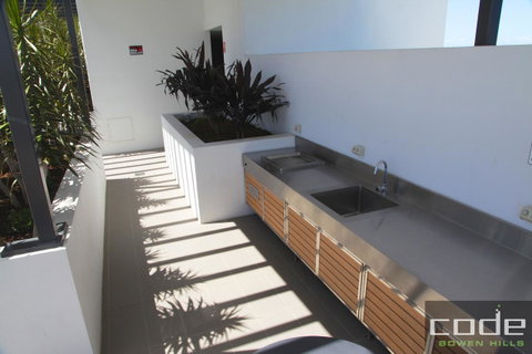 Code Apartments - Perth Resorts 28