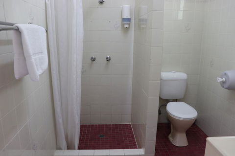 YAL Cairns - A Motel That Makes A Difference - Accommodation Perth 27