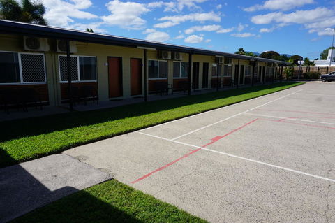 YAL Cairns - A Motel That Makes A Difference - Accommodation Perth 41