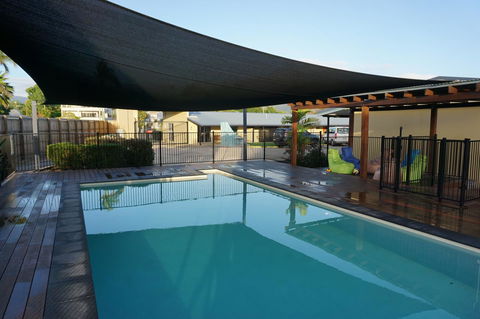 YAL Cairns - A Motel That Makes A Difference - Accommodation Perth 28