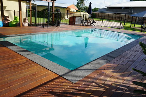 YAL Cairns - A Motel That Makes A Difference - Accommodation Perth 10