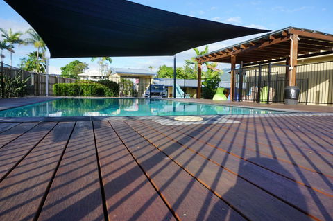 YAL Cairns - A Motel That Makes A Difference - Accommodation Perth 24
