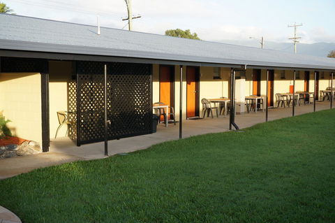 YAL Cairns - A Motel That Makes A Difference - Accommodation Perth 38