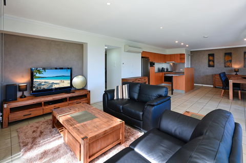 Oasis Apartments On Hamilton Island By HIHA - Accommodation Perth 10