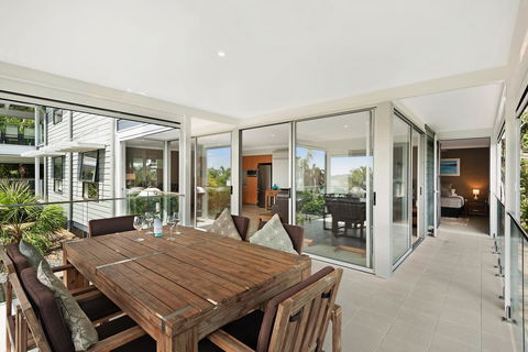 Oasis Apartments On Hamilton Island By HIHA - Accommodation Perth 18