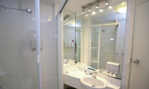 Madison Tower Mill Hotel - Accommodation Perth 10