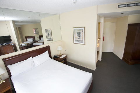 Madison Tower Mill Hotel - Accommodation Perth 9