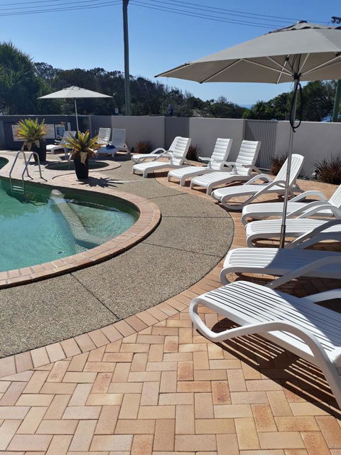 Pandanus Coolum Beach - Accommodation Perth 2