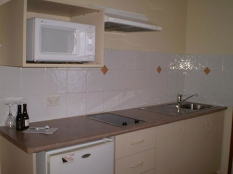 Riviera On Ruthven - Perth Resorts 27