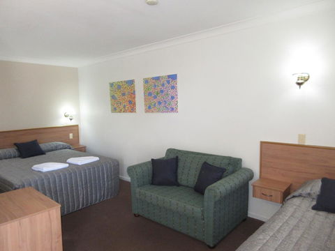 Riviera On Ruthven - Perth Resorts 2