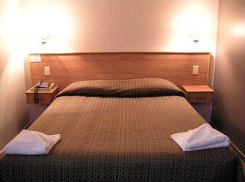 Riviera On Ruthven - Perth Resorts 26