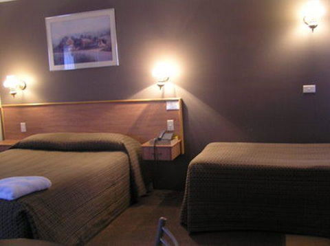 Riviera On Ruthven - Perth Resorts 34