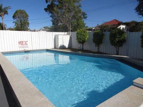 Riviera On Ruthven - Perth Resorts 13