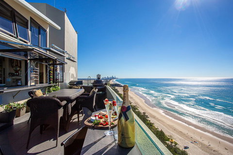 Burleigh Esplanade Apartments - Perth Resorts 10