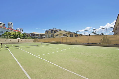 Burleigh Esplanade Apartments - Perth Resorts 15