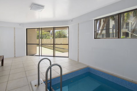 Burleigh Esplanade Apartments - Perth Resorts 23
