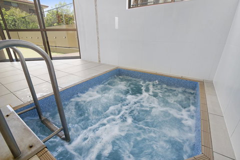 Burleigh Esplanade Apartments - Perth Resorts 22