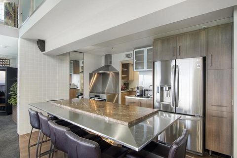 Burleigh Esplanade Apartments - Perth Resorts 18