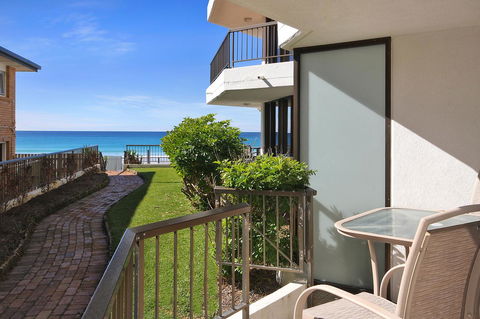 Spindrift On The Beach - Absolute Beachfront - Accommodation Perth 27