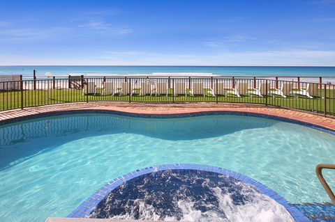Spindrift On The Beach - Absolute Beachfront - Accommodation Perth 4