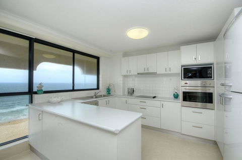 Spindrift On The Beach - Absolute Beachfront - Accommodation Perth 30