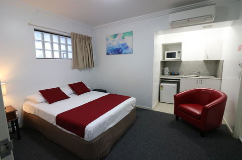 Kangaroo Point Central Hotel & Apartments - Accommodation Perth 30
