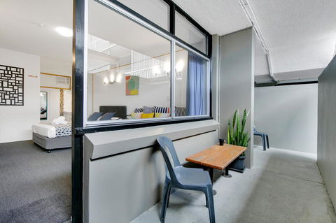 Kangaroo Point Central Hotel & Apartments - Accommodation Perth 15