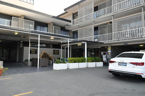 Kangaroo Point Central Hotel & Apartments - Accommodation Perth 3
