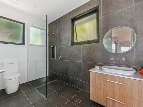 Sam's Buderim Mountain Guest House - Accommodation Perth 5