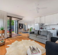 Sam's Buderim Mountain Guest House - Accommodation Perth