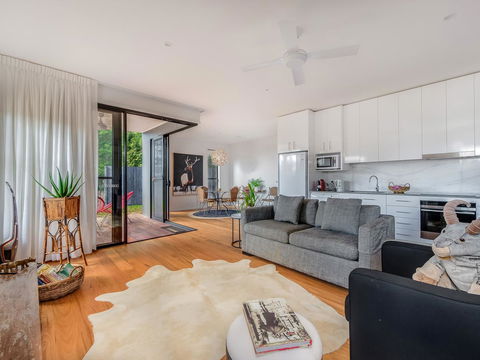Sam's Buderim Mountain Guest House - Accommodation Perth 0