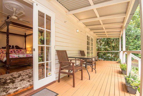 Curtis Falls Cottage - Perth Resorts 16