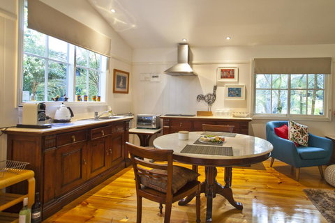 Curtis Falls Cottage - Perth Resorts 19