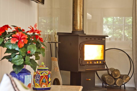 Curtis Falls Cottage - Perth Resorts 10