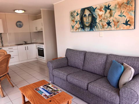 Hi Ho Beach Apartments On Broadbeach - Perth Resorts 15