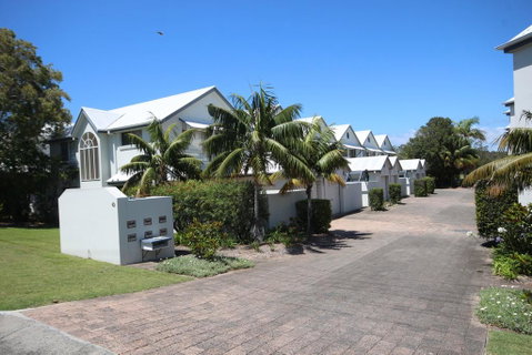 Waters Edge - Accommodation Perth 0