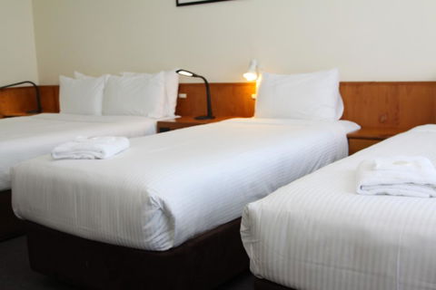 Waterview Gosford Motor Inn - Accommodation Perth 2